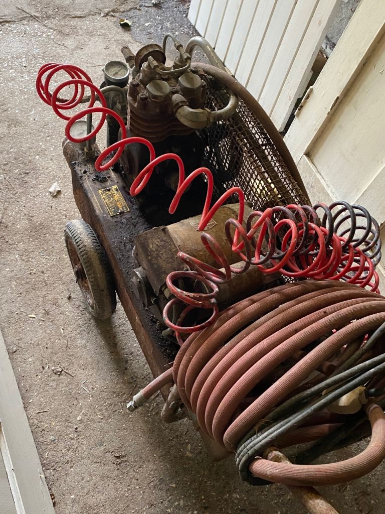 Air Compressor 