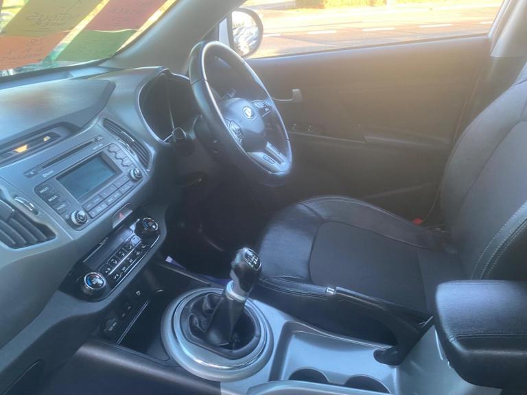 2015 Kia Sportage 1.7 CRDi EcoDynamics 2 2WD Euro 5 (s/s) 5dr ESTATE Diesel Manual