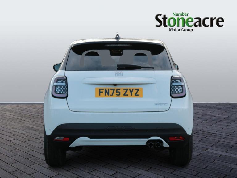 2025 Fiat 600 1.2 Hybrid 48V 136 La Prima 5dr eDCT-6 HATCHBACK PETROL Automatic
