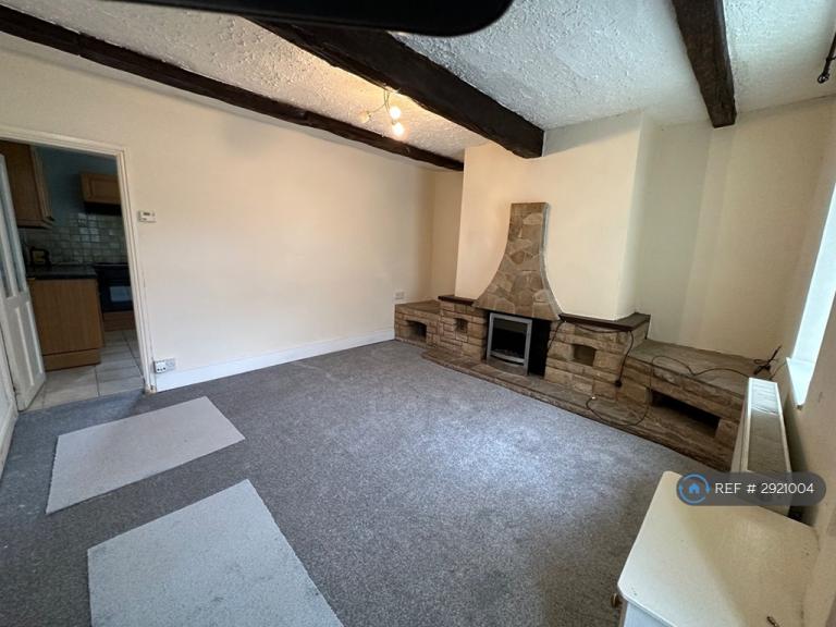 2 bedroom house in Market Street, Hollingworth, Hyde, SK14 (2 bed) (#2921004)