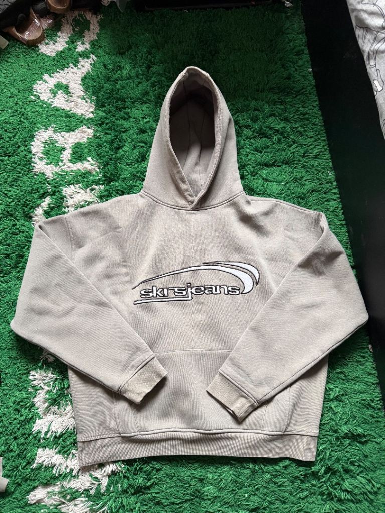 Beige sage silver Sisters & seekers SKR Jeans staten hood print logo hoodie jumper size medium