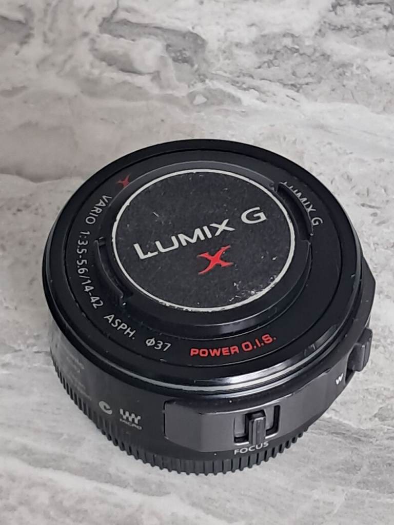 Lumix lens