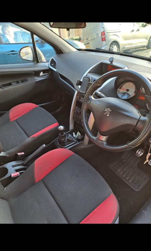 Peugeot, 207, Hatchback, 2012, Manual, 1397 (cc), 5 doors