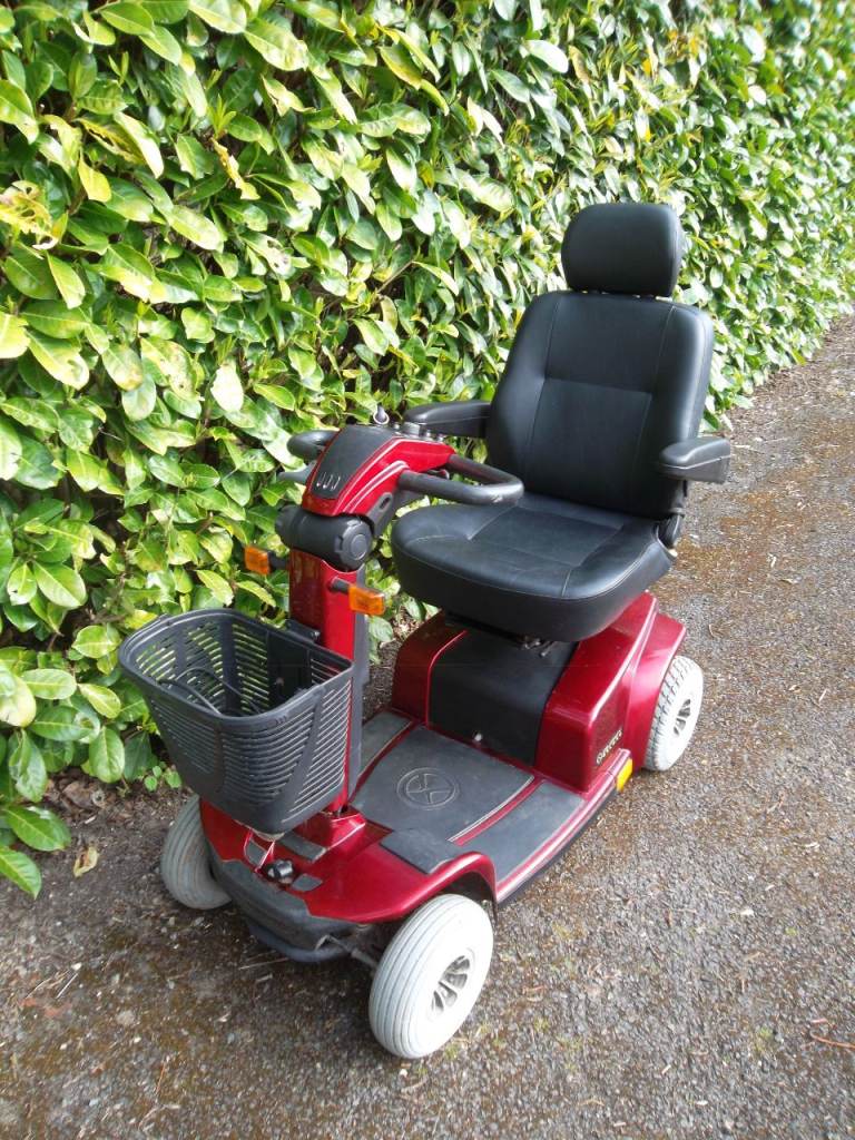 Mobility Scooter Pride Celebrity Delux 4mph