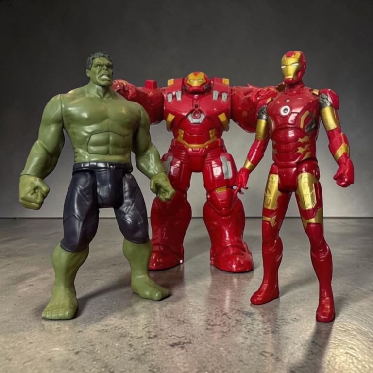 Marvel Avengers Action Figures - Hulk, Hulkbuster, Iron Man