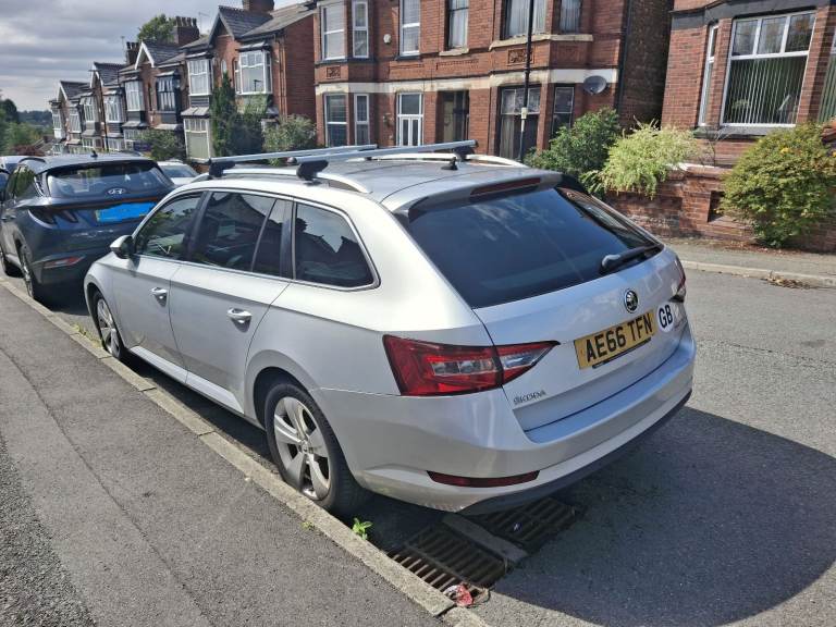 Skoda SUPERB Estate SE Tech 2016, Manual, 1968 (cc), 5 doors