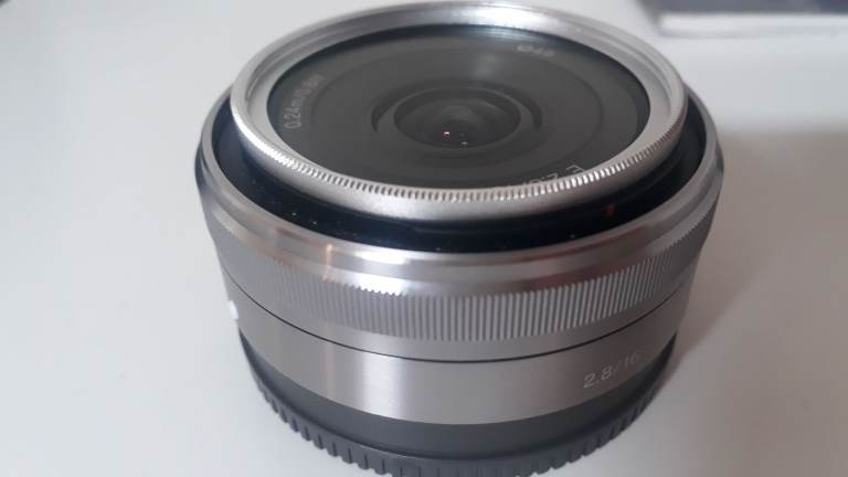 Sony 16mm 2.8 e-mount pancake lens