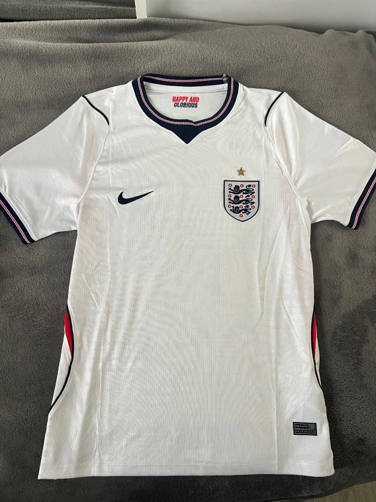 England football shirt L