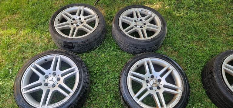 Mercedes amg alloys 17 inch 