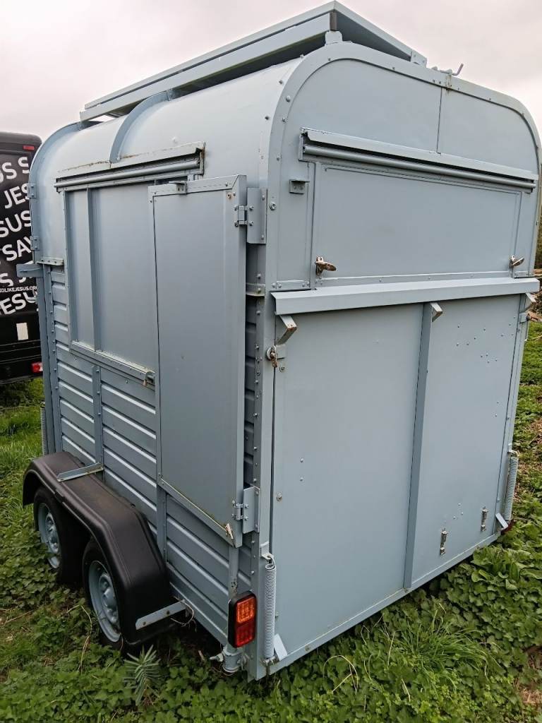 Catering trailer Horsebox Pizza Van Mobile food unit 