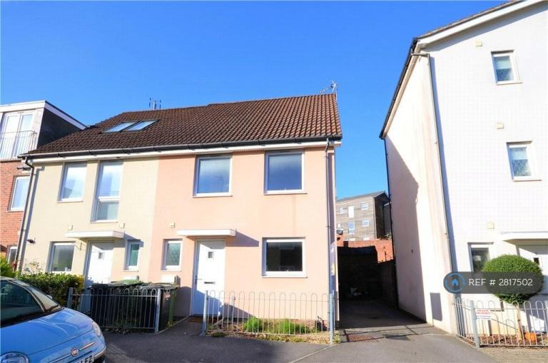 3 bedroom house in Charlbury Lane, Basingstoke, RG24 (3 bed) (#2817502)