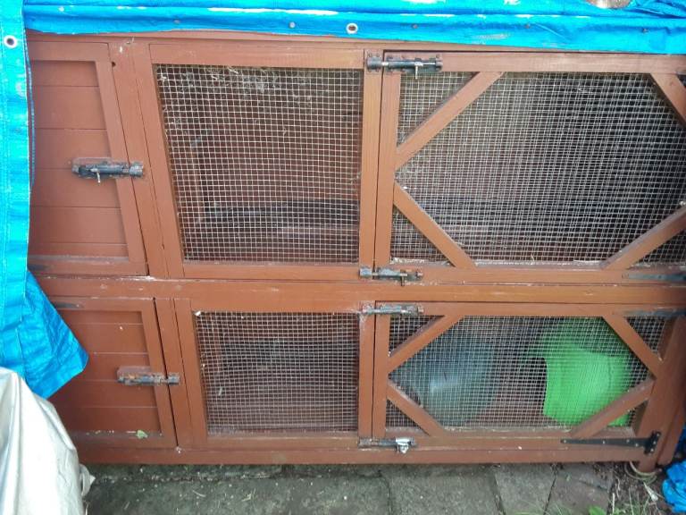 6ft solid double hutch