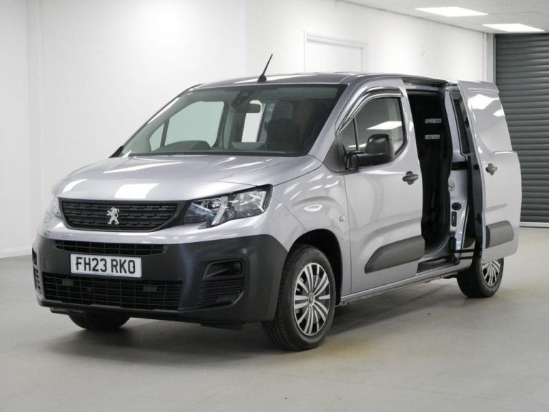 2023 PEUGEOT PARTNER 1.5 B/HDI 100 BHP LONG PROFESSIONAL PREMIUM PLUS CREWCAB
