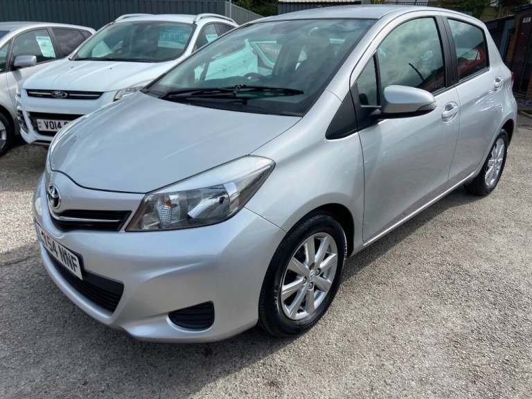 2011 Toyota Yaris VVT-I TR **AUTOMATIC ** Hatchback Petrol Automatic