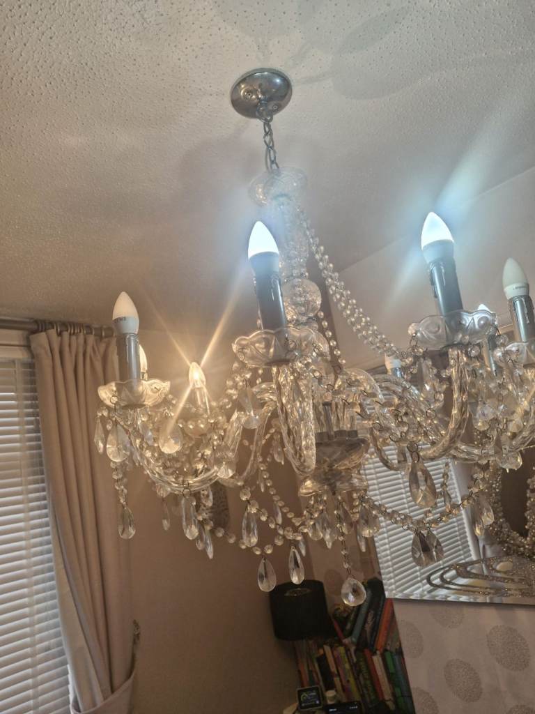 Resin chandelier 