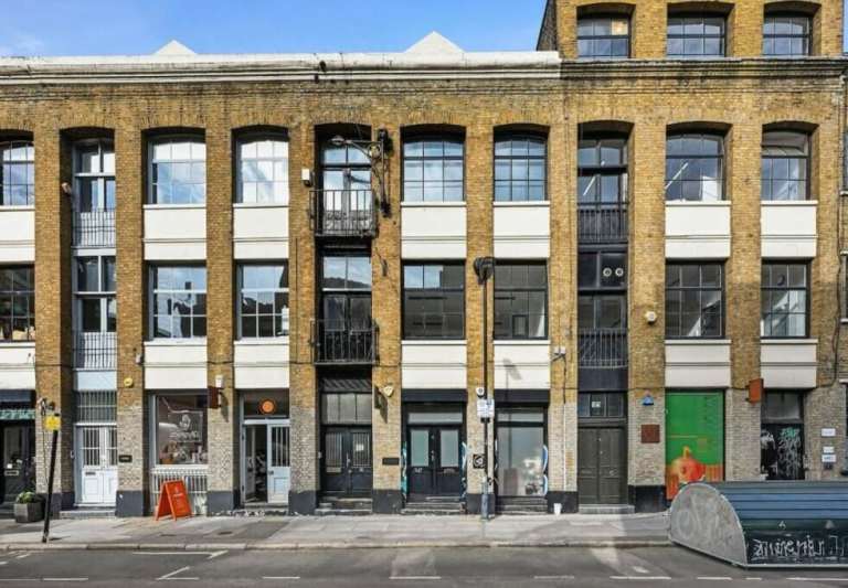 *Shoreditch* Private Serviced Office: Unit for 12 desks for rent EC2