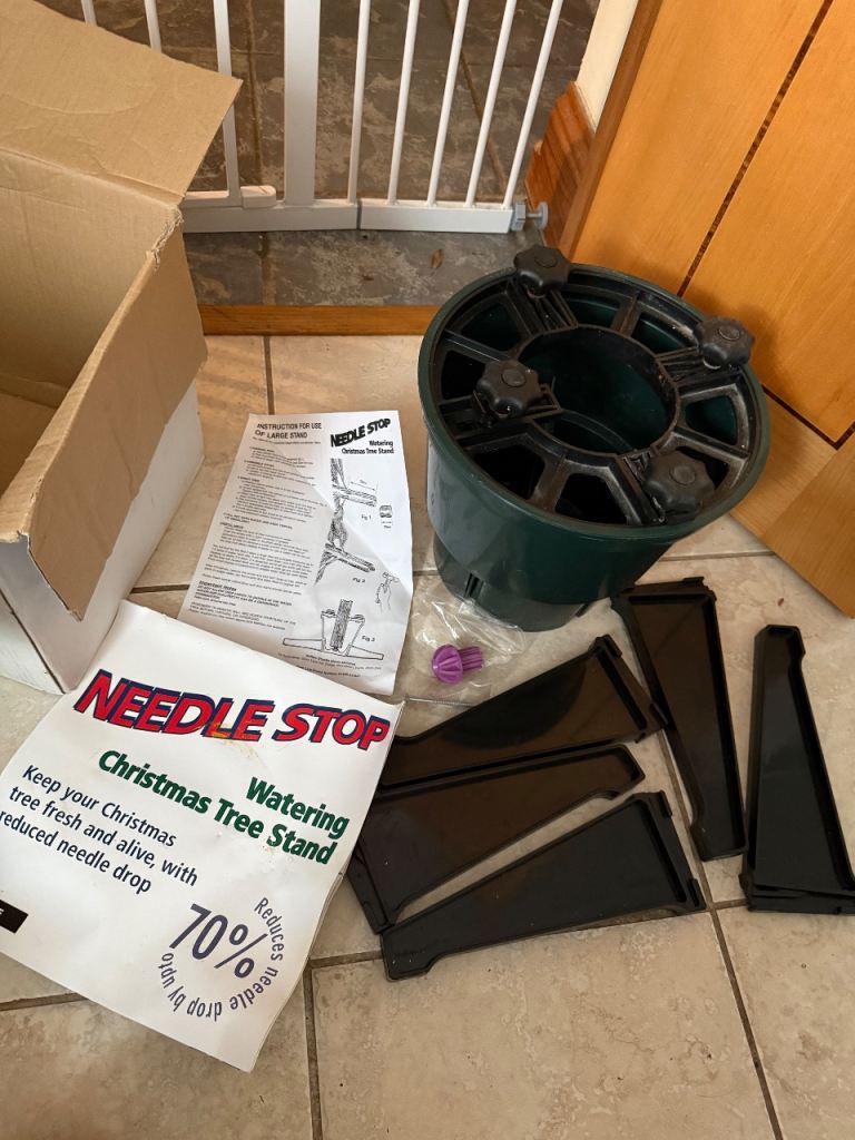 image for Needle Stop Watering Christmas Tree Stand, - Green/Black