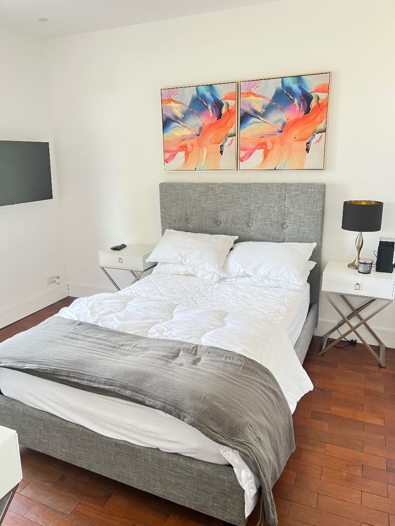 Double Room Available Female Prefer One Person .No Agents Shared House. ig3
