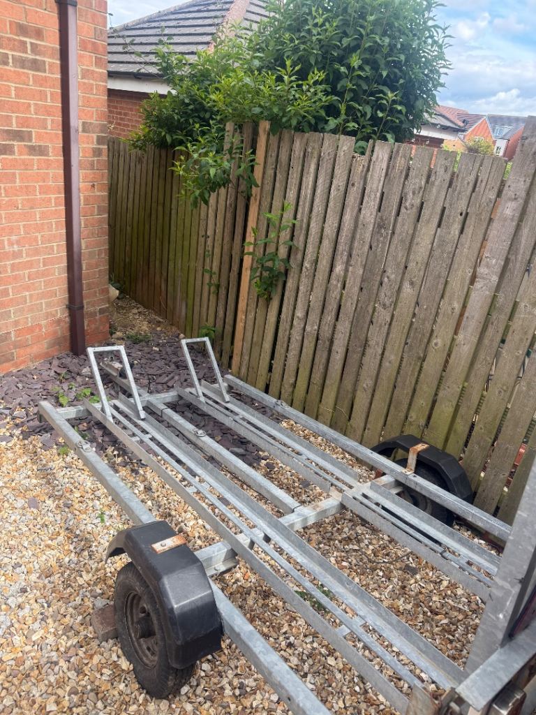 Motorbike trailer