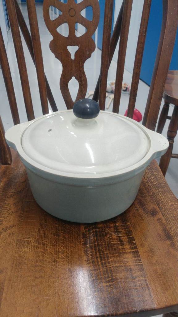 Kitchen caserole dish cook food