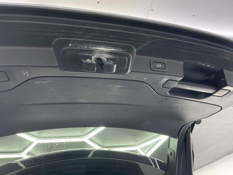 2016 Jaguar F-Pace 3.0d V6 S 5dr Auto AWD ESTATE DIESEL Automatic