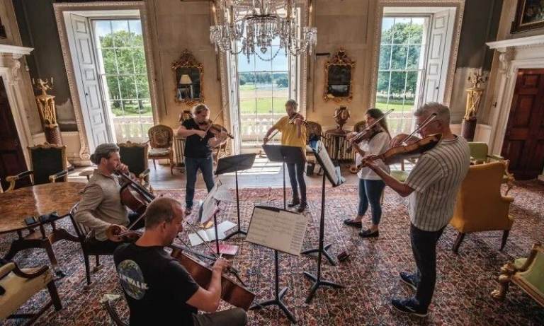 VIVALDI AND THE VIOLIN