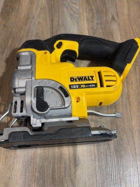 Dewalt DCS331