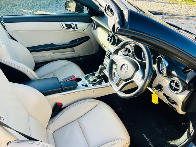 2012 Mercedes-Benz SLK 2.1 SLK250 CDI BlueEfficiency AMG Sport Convertible 2dr