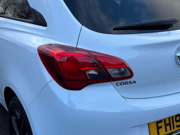 2019 Vauxhall Corsa 1.4i ecoTEC Griffin Hatchback 3dr Petrol Manual Euro 6 (75 ps) Hatchback PETR...
