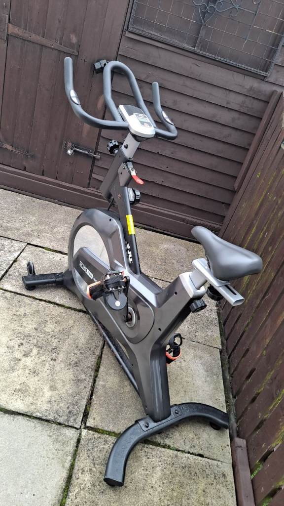 Exercise spin bike 