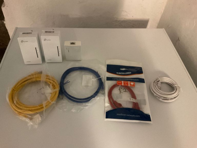 Tp Link WiFi extender kit (WPA4220T)