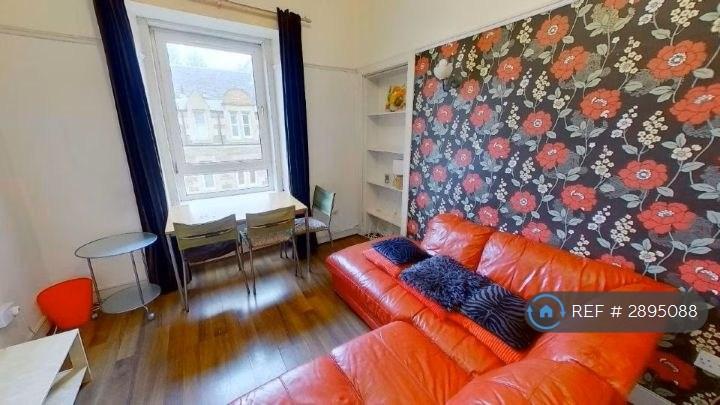 3 bedroom flat in Gorgie Road, Edinburgh, EH11 (3 bed) (#2895088)