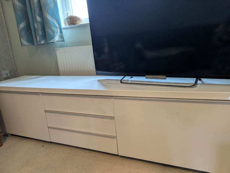 High Gloss White TV Unit IKEA 