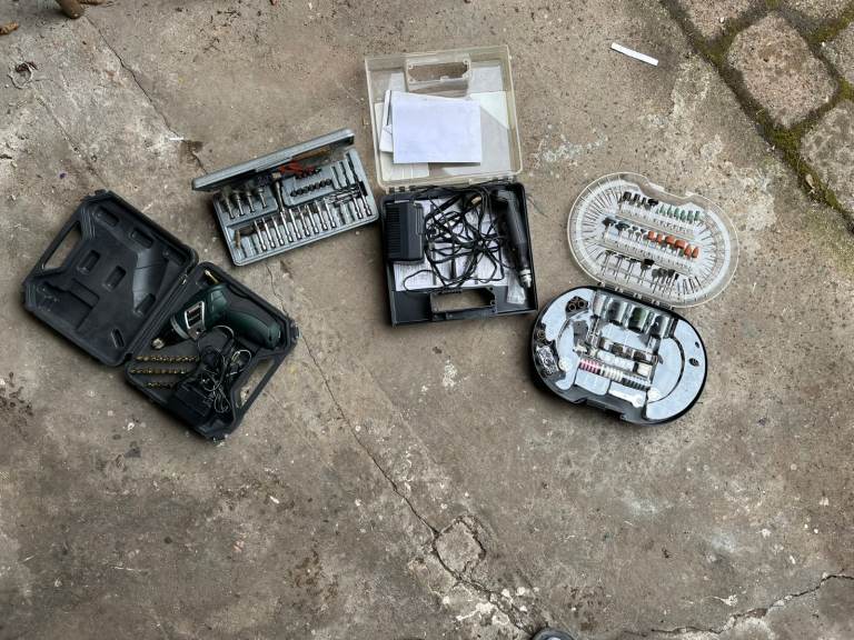 REDUCED 50% - Job lot: Various powered craft tools
