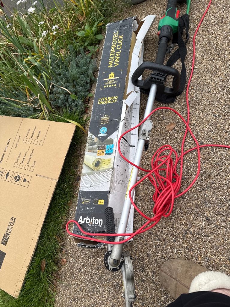 Box of new underlay 