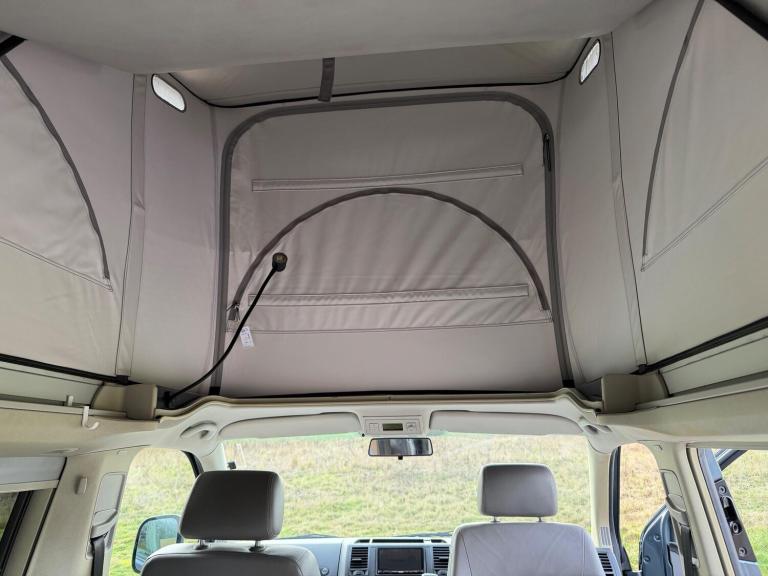 2008 Volkswagen TR-PORTER CALIF SE 174 A SE 174BHP DSG DIESEL Automatic