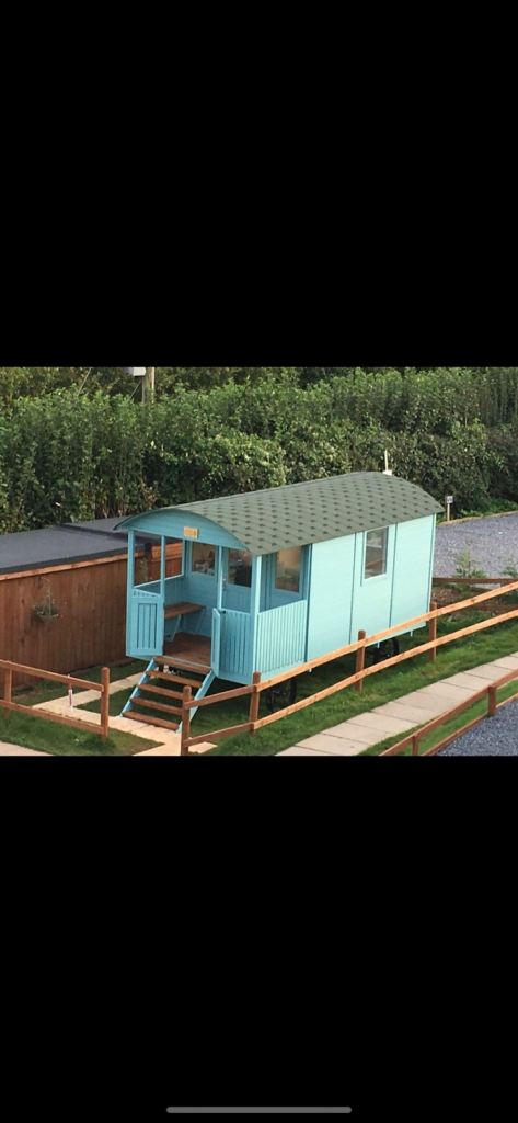 Shepherds hut to rent 