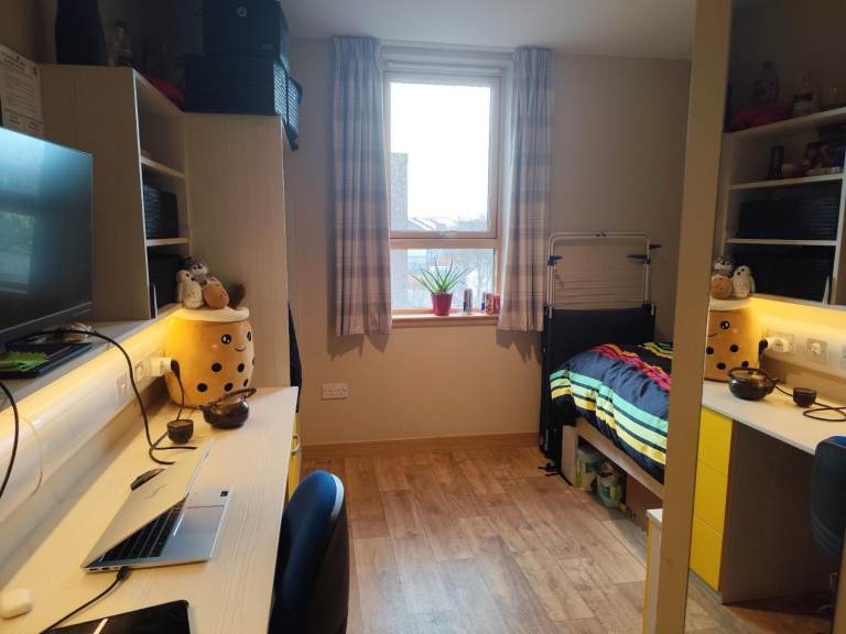 Modern En-Suite Room | May-Aug 2026 | £650/mo