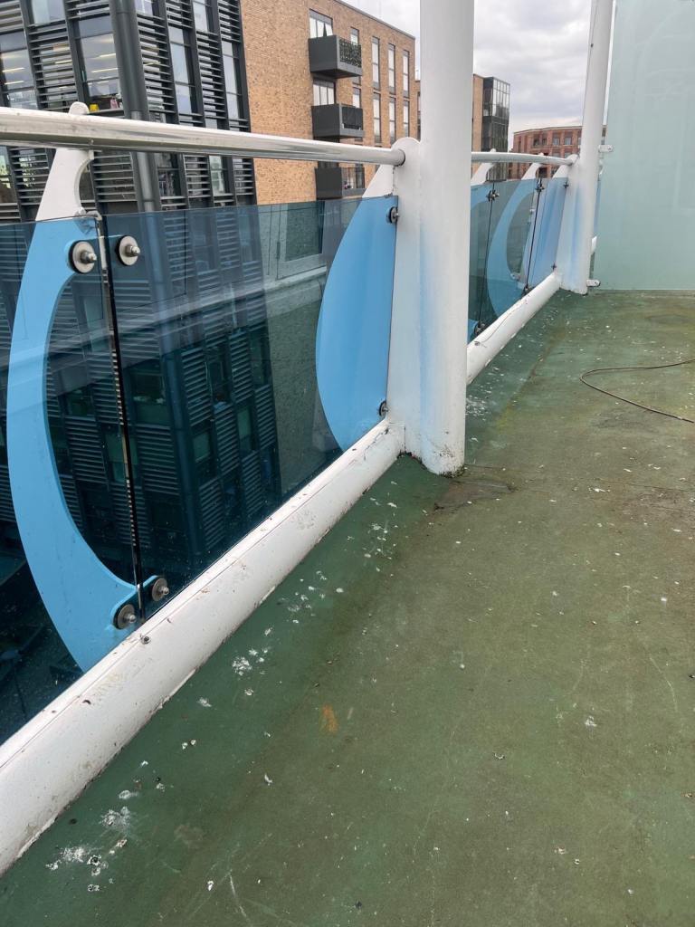 2bedroom and 2 bathroom 