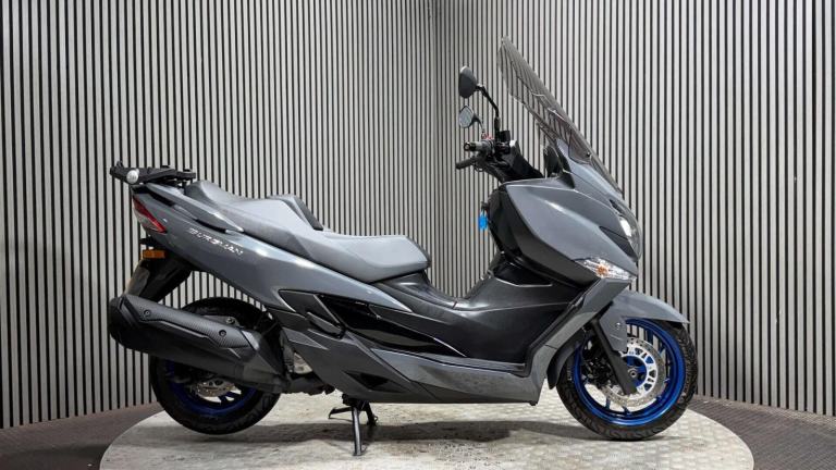 Suzuki Burgman 400 Scooter Petrol CVT Euro 5 (29 ps)