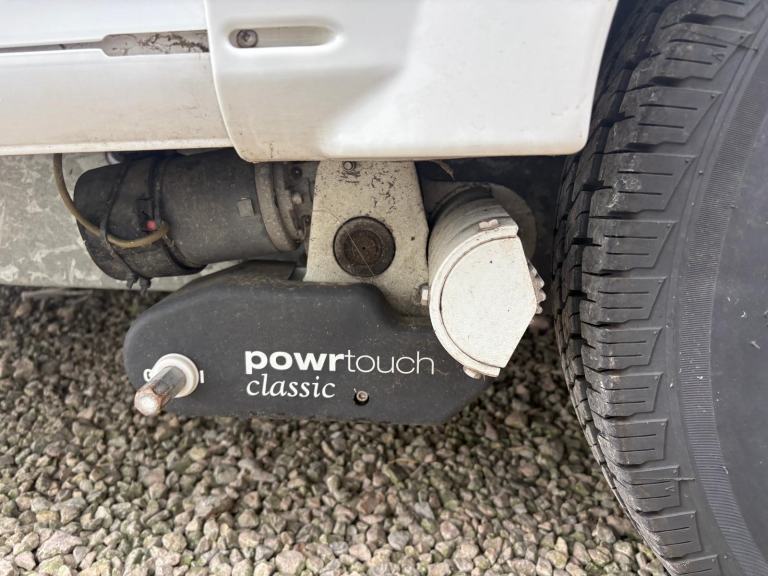 BAILEY PEGASUS GT70 GENOA - 2 BERTH CARAVAN WITH END WASHROOM AND MOTORMOVER