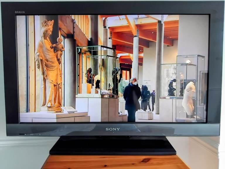 Sony Bravia KDL-32EX403 32 Inch LCD TV