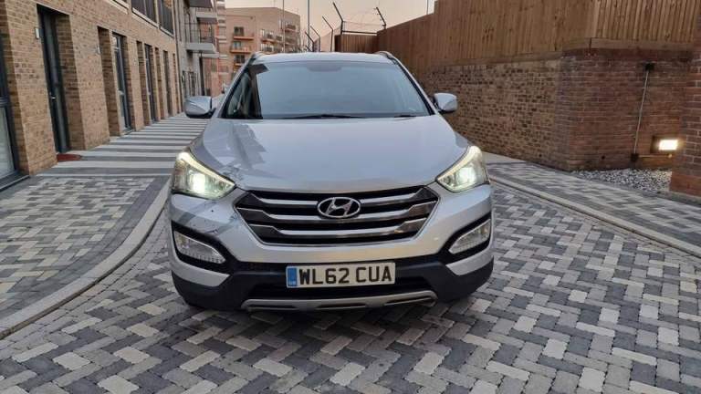  Hyundai Santa Fe Premium – 2.2 Diesel | Manual | Full Leather | 7-Seater | Fully Loaded | 