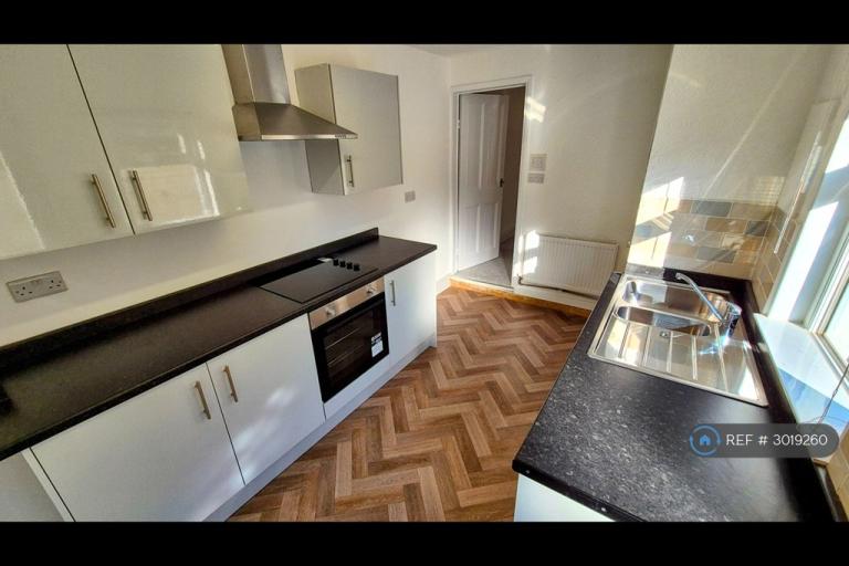 2 bedroom house in Hargrave St, Grimsby, DN31 (2 bed) (#3019260)