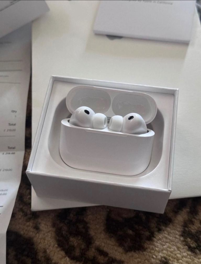NEW Apple Airpods Pro 3 – Sealed Box
