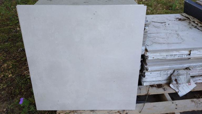 Boost White porcelain tiles 60x60 9mm 26sqm