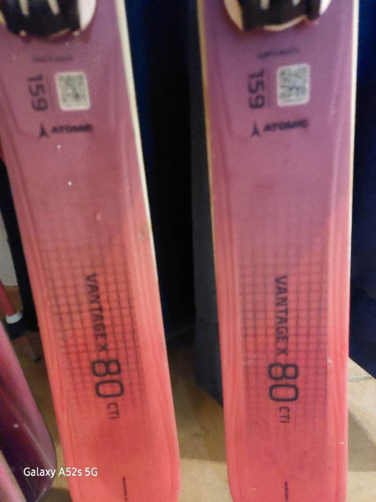 Ladies Skis