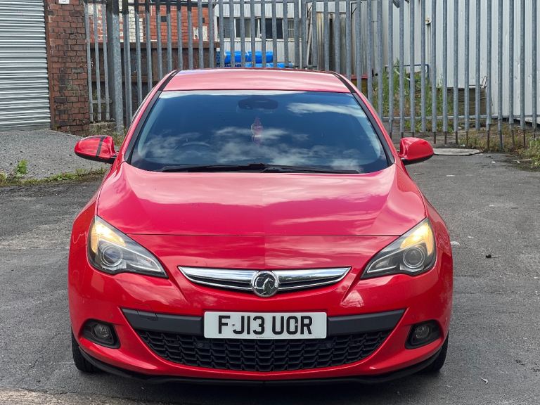 Vauxhall, ASTRA GTC, Hatchback, 2013, Manual, 1956 (cc), 3 doors