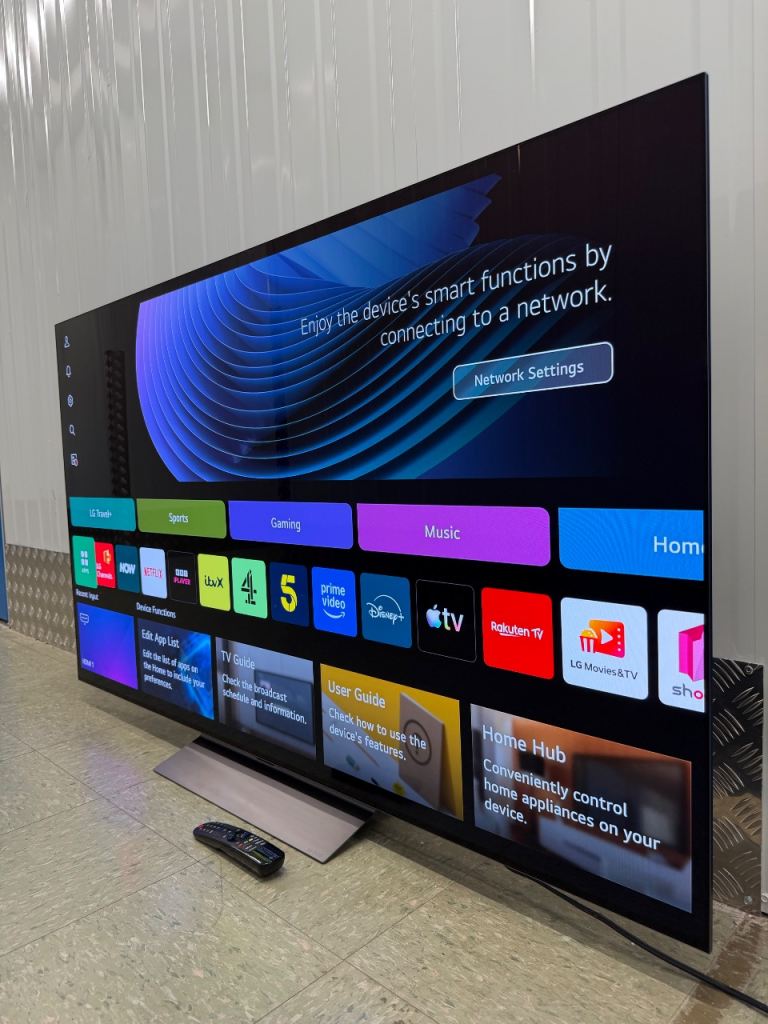 Like new LG C4 65 Inch Oled Evo 4K Smart Tv OLED65C44LA