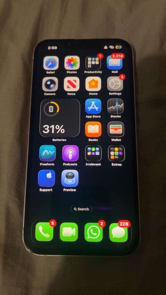 IPHONE 13- WONT ACCEPT A SIM 